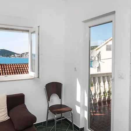 Apartment Branko Tisno