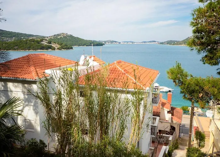 Apartment Branko Tisno