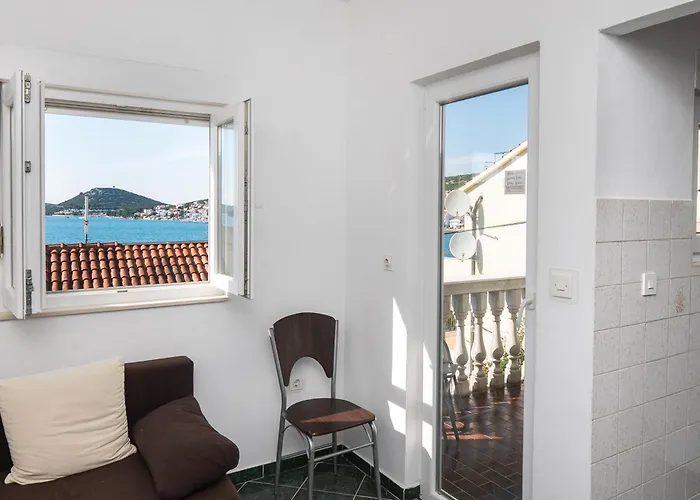 Apartment Branko Tisno